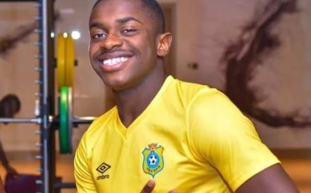 Mercato : Noah Sadiki va signé à Sunderland pour 17 millions d’euros 