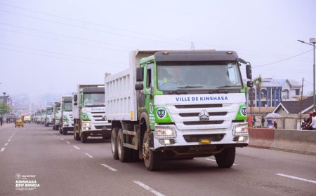 RDC : Kinshasa reçoit 100 camions bennes pour renforcer l’assainissement urbain