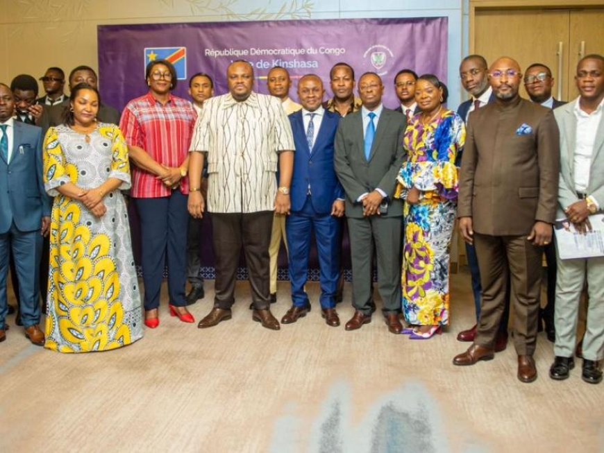 Kinshasa : Le gouvernement provincial interdit les perceptions illégales des recettes publiques et suspend tous les contrats irréguliers