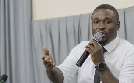 Suspension des partis signataires de la déclaration « Sauvons la RDC » : « Cette décision ne nous concerne pas et ne pourra jamais nous concerner », réagit Seth Kikuni