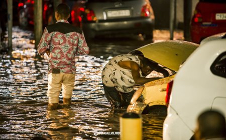 Kinshasa, ma ville liquide : chronique d’un soir où la capitale a décidé de se dissoudre [Dan de Dieu Kayanda]
