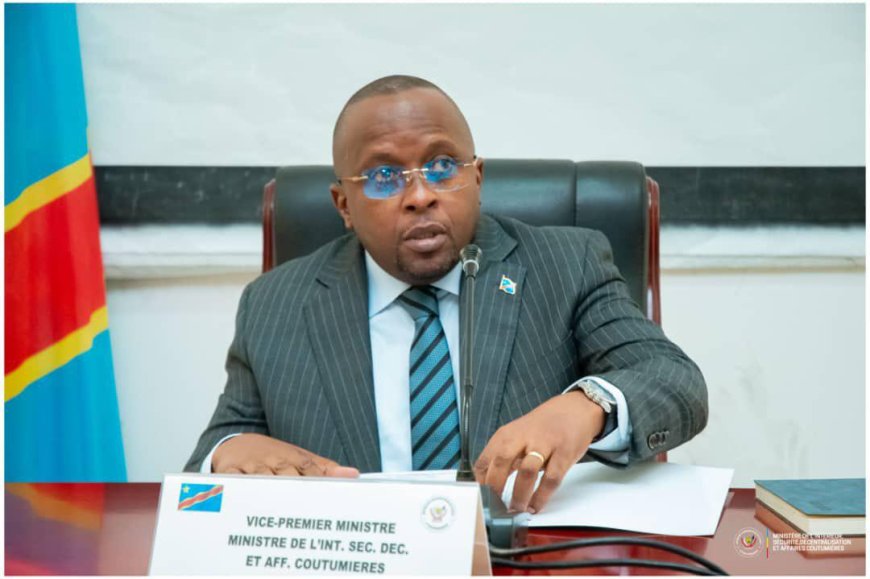 RDC : le gouvernement suspend les activités de tous les partis politiques signataires de la déclaration de « Sauvons la RDC »