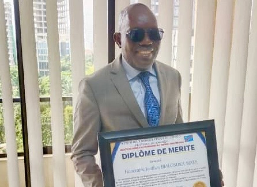 RDC : un diplôme de mérite décerné au député national Jonathan Bialosuka Wata pour ses actions au Kwango