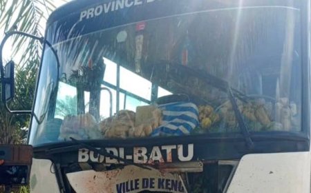 Kwango : 3 morts dans une collision entre un bus et une moto sur la RN1