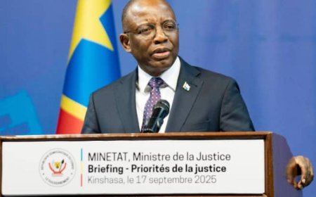 RDC : Guillaume Ngefa instruit les procureurs à renforcer les poursuites contre les infractions dans le cyberespace