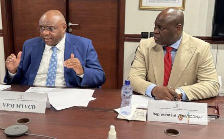 Grève des transporteurs à Kinshasa : le gouvernement et les chauffeurs conviennent de poursuivre les discussions en commission