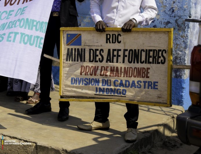 [Tribune] : « RDC : un pouvoir complice face aux spoliations foncières orchestrées au sein de l’administration », Armel Langanda