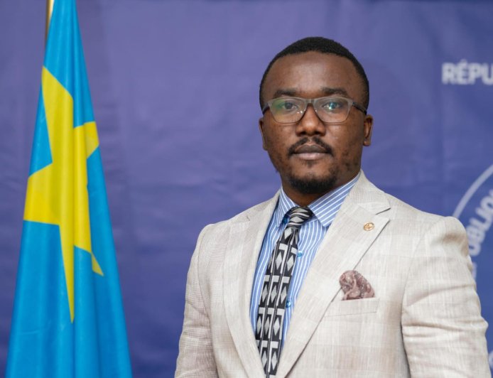 [Tribune] « Gestion Quotidienne du Stress : ce cours qui pourrait sauver des vies dans les écoles de la RDC » (Jordan MAYENIKINI)