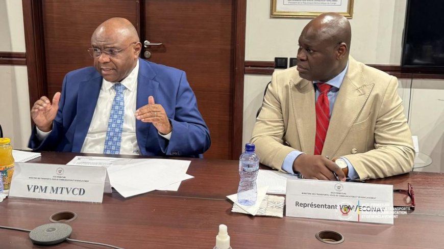 Grève des transporteurs à Kinshasa : le gouvernement et les chauffeurs conviennent de poursuivre les discussions en commission