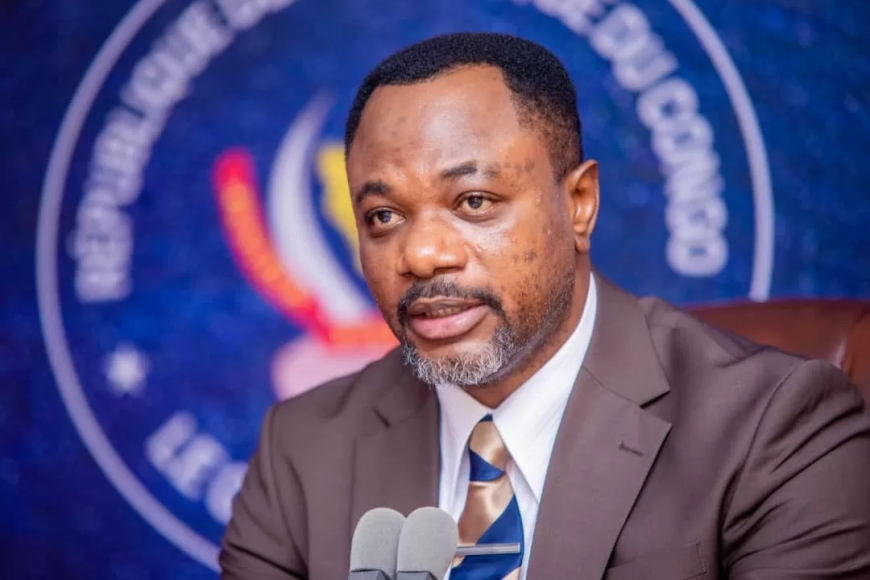 Assemblée nationale : Tony Mwaba dépose une proposition de loi organique sur le référendum