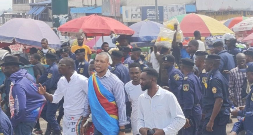 Kinshasa : des jeunes de Lamuka interpellés au Rond-point Ngaba lors d’une campagne de mobilisation contre la révision constitutionnelle