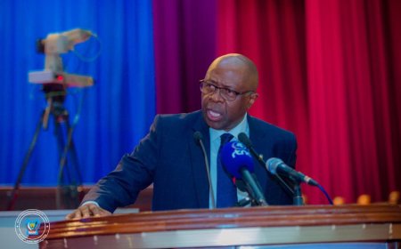 RDC : Christian Mwando interpelle Thérèse Kayikwamba Wagner sur l’accueil des migrants refoulés des USA