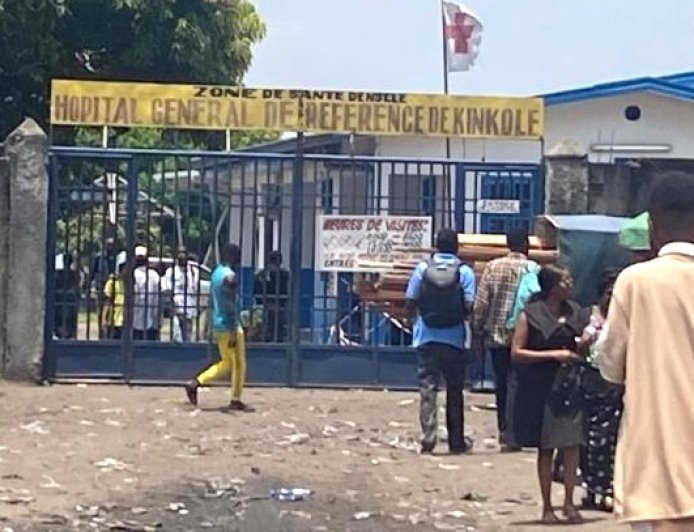 Kinshasa : 2 morts et plusieurs blessés à l’hôpital général de référence de Kinkole suite aux affrontements entre sinistrés de Pakadjuma et résidents de Plazza
