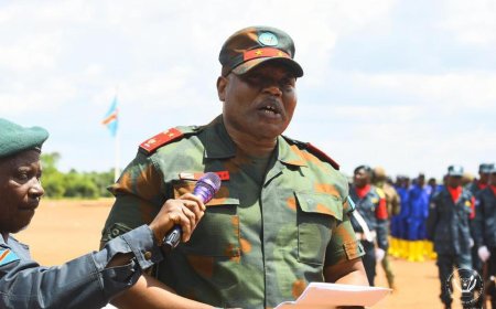 Félix Tshisekedi confie l’assainissement de la ville de Kinshasa au Service national