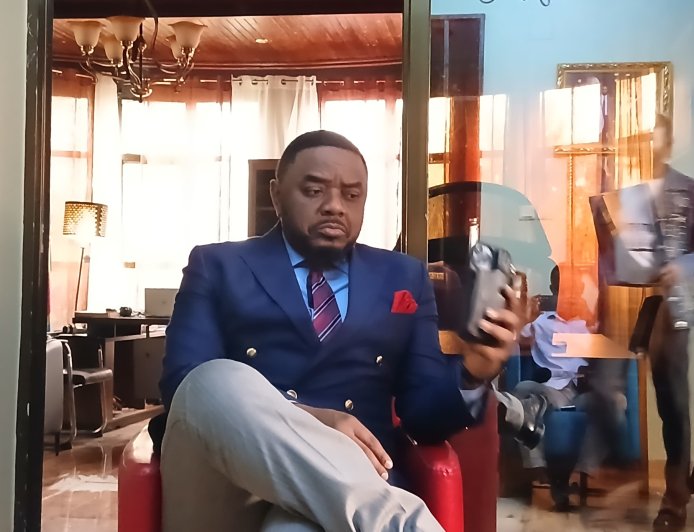 3ème mandat : Germain Kambinga estime que le « calme » observé traduit l’absence de rejet populaire de Tshisekedi