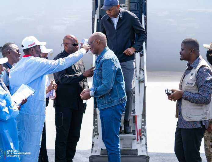 Ebola : Patrick Muyaya et Roger Kamba à Bunia (Ituri) pour faire le suivi de l’expansion de la riposte