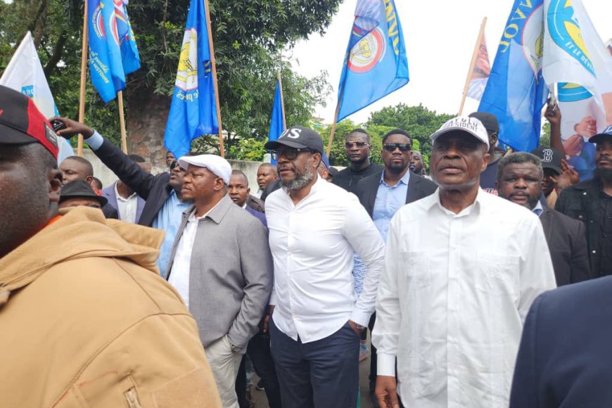 RDC : l’opposition appelle à une journée « ville morte » le 3 juin contre la « rébellion de Tshisekedi contre la Constitution »