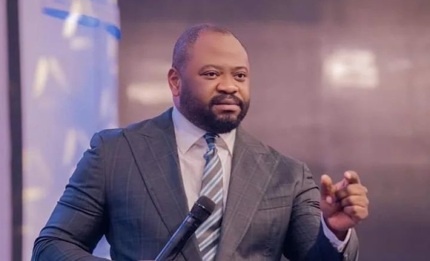 Changement de la Constitution : Moïse Mbiye tacle les pasteurs membres du « camp des lépreux »