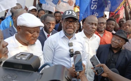 RDC : la coalition Article 64 va déposer une plainte contre Félix Tshisekedi pour « tentative de renversement de l’ordre constitutionnel »