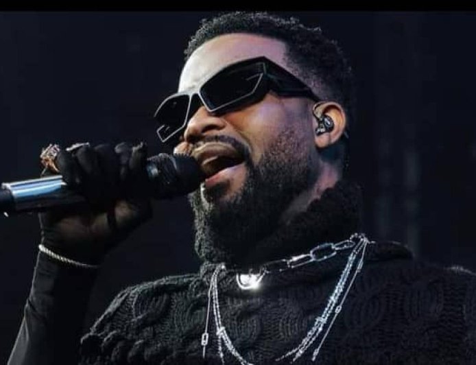 RDC : Fally Ipupa élevé au grade de Chevalier de l'Ordre national du Léopard pour ses « services éminemment rendus à la Nation »
