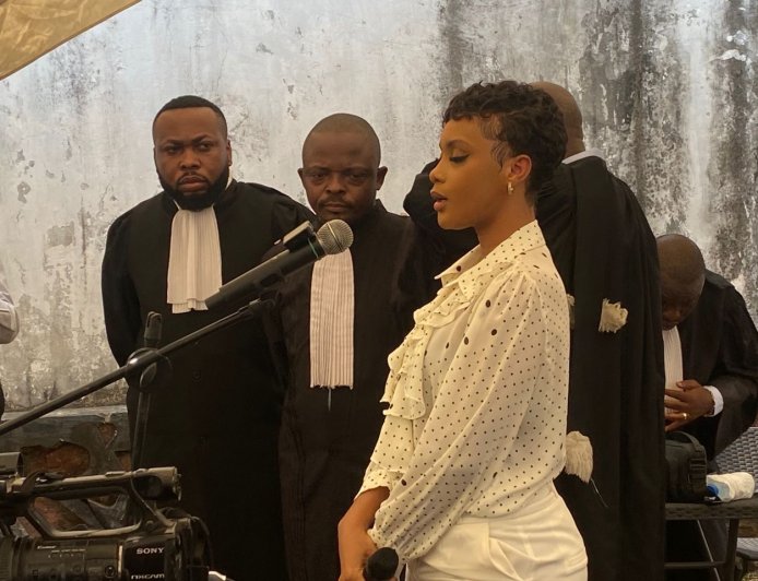 Procès Rebo Tchulo : l’artiste comparaît pour la première fois devant la justice militaire
