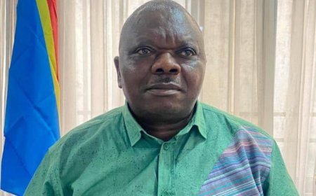 Consultations de Bujumbura : Lisanga Bonganga accuse l’opposition C64 de « fuite en avant » après son échec à mobiliser la population