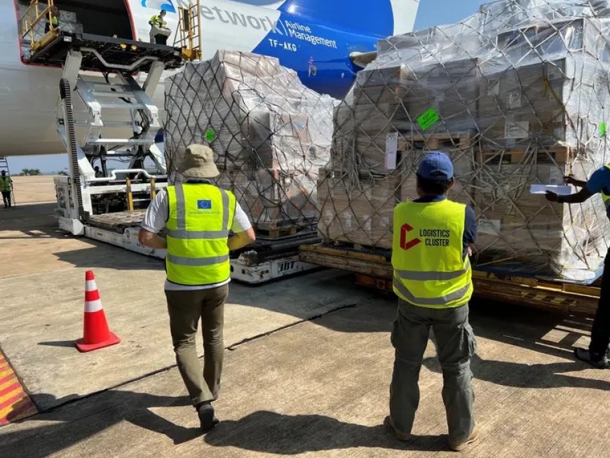 Ebola en RDC : 75 tonnes de fournitures médicales de l'Union européenne atterrissent au Rwanda pour passer à Goma