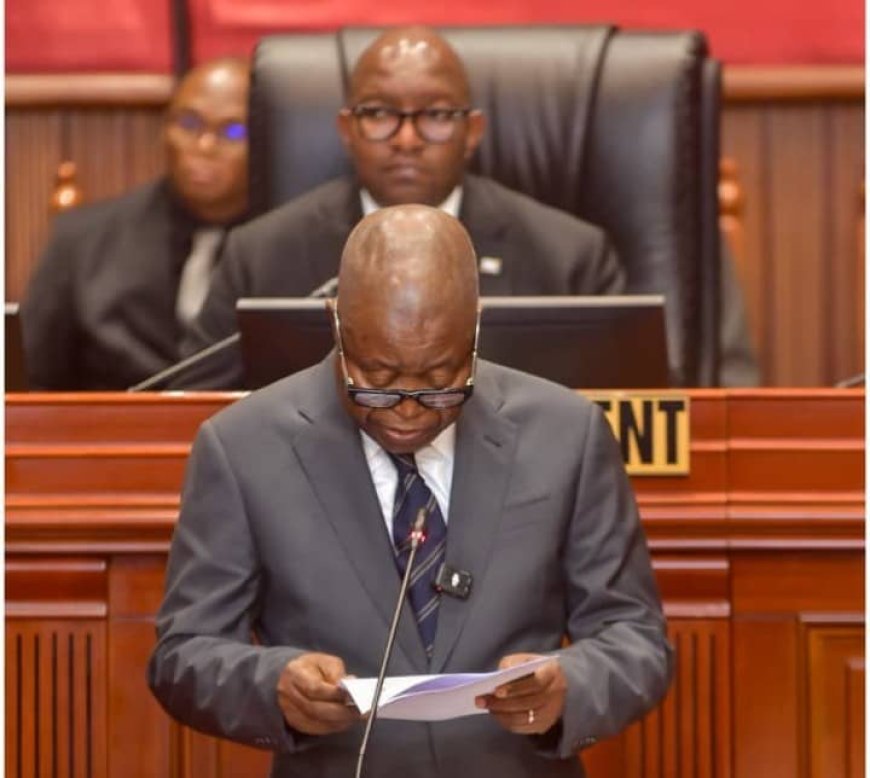 Loi de finances rectificative 2026 : le Sénat juge recevable le projet de 21,9 milliards USD présenté par Adolphe Muzito