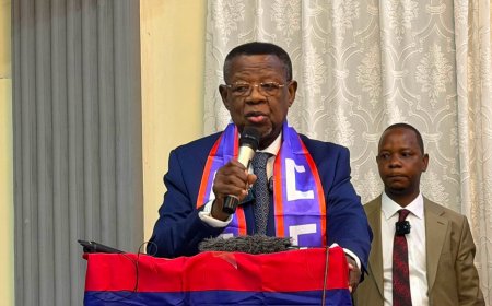 RDC : Lambert Mende s’oppose à la participation au dialogue national des « complices de l’agresseur »