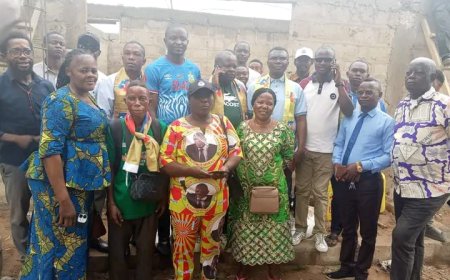 Kwango : Jonathan Bialosuka Wata offre une enveloppe au Conseil provincial de la Jeunesse pour la finalisation des travaux de son bureau
