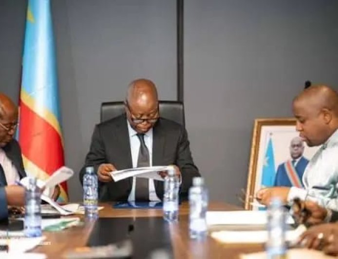 RDC - Budget 2027 : à la deuxième journée, le Vice-Premier ministre du Budget Adolphe Muzito poursuit les consultations avec les ministères sectoriels 