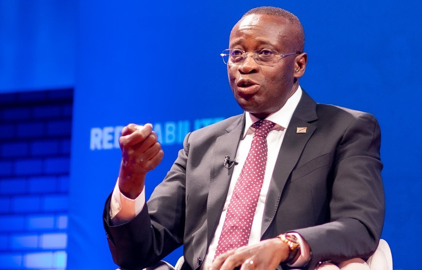 Un an du gouvernement Suminwa II : la protection du pouvoir d’achat des congolais face à la crise pétrolière mondiale parmi les actions de Daniel Mukoko Samba à l’Économie nationale