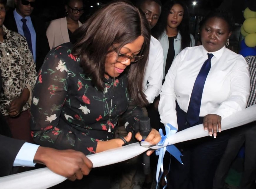 Entrepreneuriat des jeunes : Me Belinda Luntadila soutient l’initiative d’EDUCONNECT