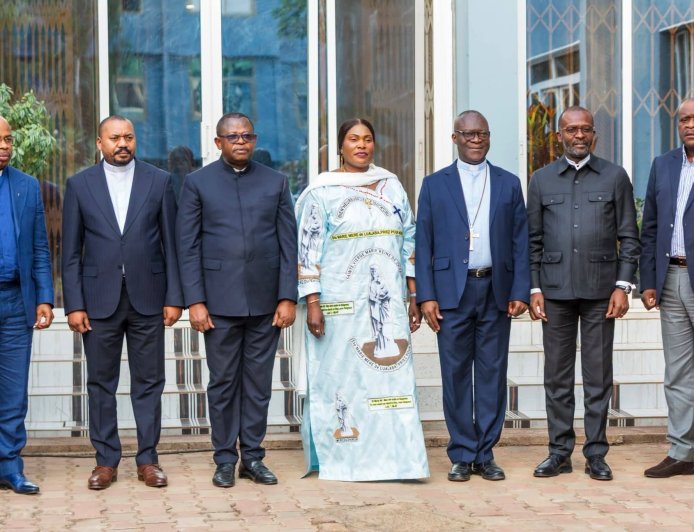 Dialogue national : Tshisekedi envoie Nkinzo et Biselele rencontrer le président de la CENCO à Lubumbashi