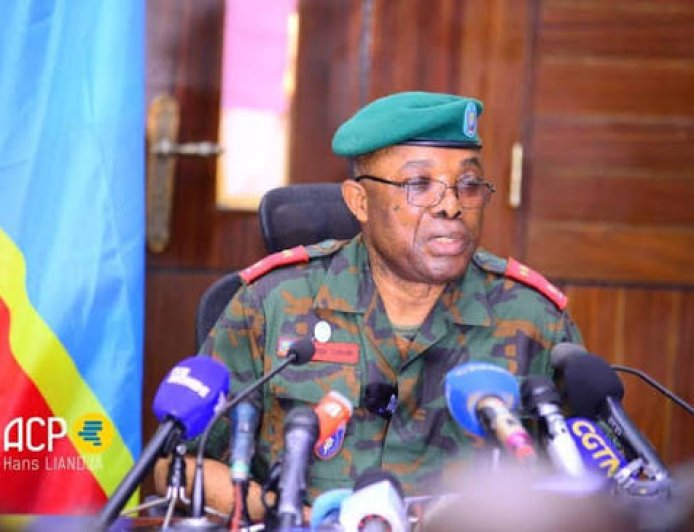 RDC : les FARDC appellent les jeunes congolais enrôlés « de force » par l’armée rwandaise à « regagner le camp de la Patrie »
