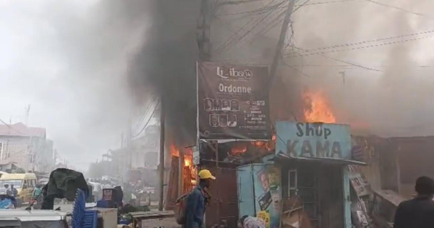 Kinshasa : un incendie attribué à un raccordement électrique « frauduleux » ravage une église et plusieurs commerces à Sola (Ngaliema)