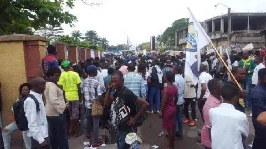 10 ans de servitude pénale aux 10 militants ECiDé : « Il est curieux que quelqu’un qui a été tabassé par 30 personnes ait son maillot de corps propre, ses lunettes et sa montre intactes » (Devos Kitoko)