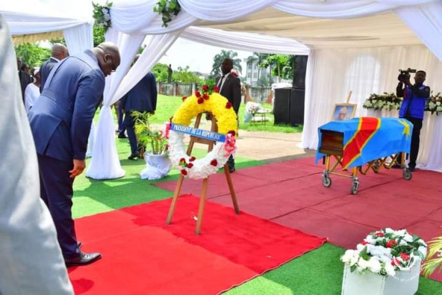 Kinshasa : Félix Tshisekedi rend ses derniers hommages à l’ancien combattant Albert Kunyuku