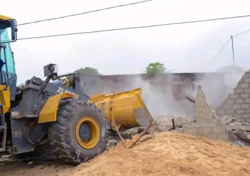 Kinshasa : L’hôtel de ville annonce la démolition imminente des constructions anarchiques érigées sur le lit de la rivière Funa