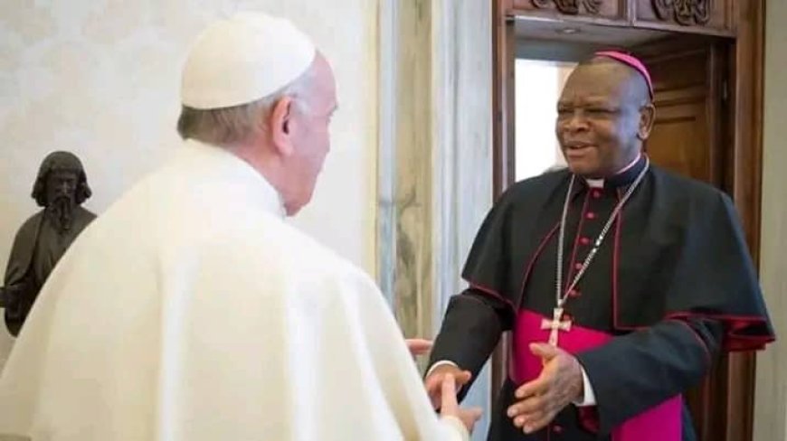 Réplique de Fridolin Ambongo au prof Mbata : « La visite du pape n'a rien à voir avec le régime en place »