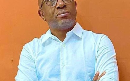 [Tribune] : « LA POLITIQUE AU-DELÀ DE POLITICIENS », (Dede Watchiba)