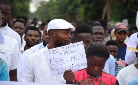 Kasai-Oriental : le collectif des enfants de la société Miba dans la rue pour exiger la paie de leurs parents