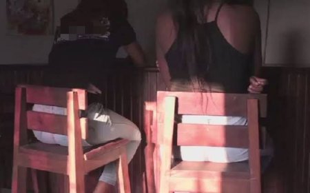 Kinshasa : Quand la police criminelle oblige certaines filles à se déshabiller devant la caméra après irruption dans une maison de prostitution