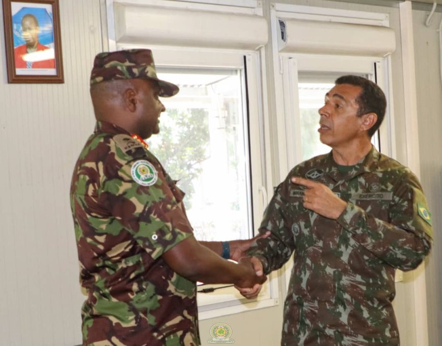 Guerre dans l’Est : les commandants de la force de l’EAC et de la MONUSCO en tête-à-tête pour harmoniser la collaboration 