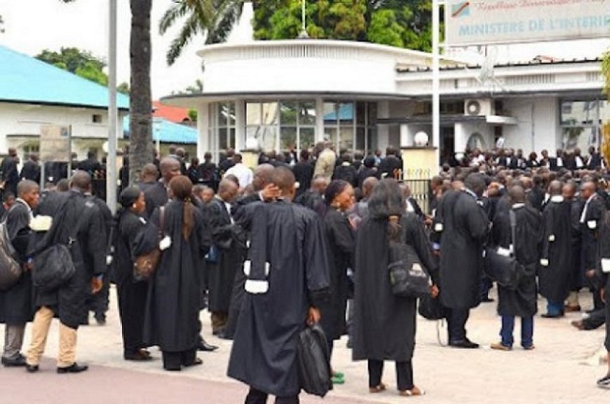 RDC : Non pris en charge par le gouvernement, les 2500 magistrats récemment recrutés annoncent une marche pacifique mardi 11 avril prochain