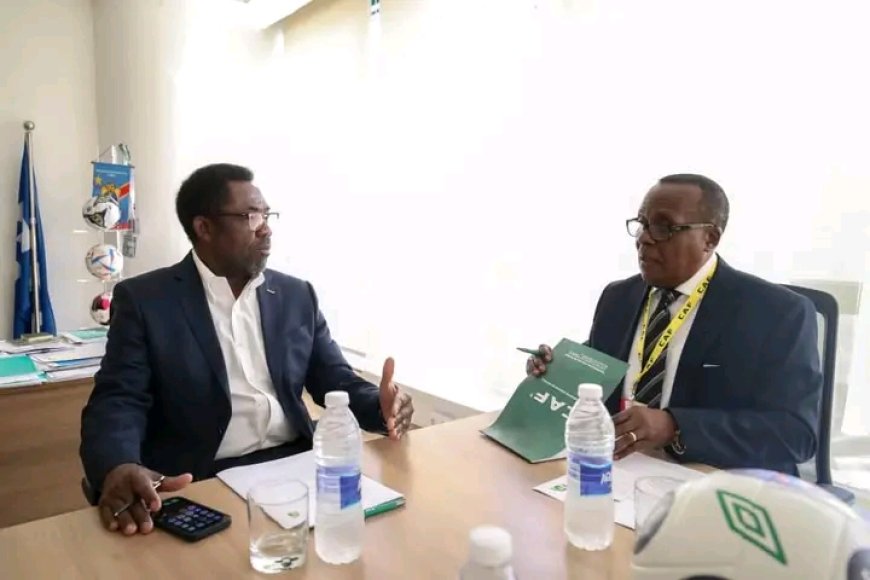 Ministère des sports : Claude-François Kabulo échange avec le secrétaire général de la CAF sur la réouverture du Stade des Martyrs