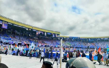 Sortie officielle de l’Union sacrée: La location du stade des Martyrs a coûté à l’Assemblée Nationale près de 700.000 USD