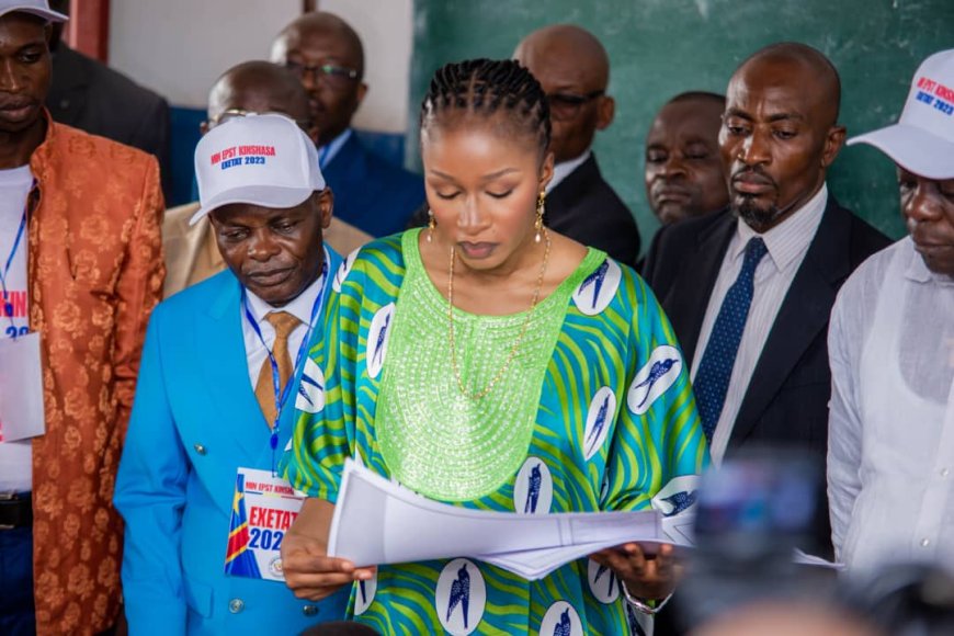 RDC : Aminata Namasia lance officiellement les épreuves du hors session de l'Examen d'État au complexe scolaire Marie Immaculée à Kinshasa