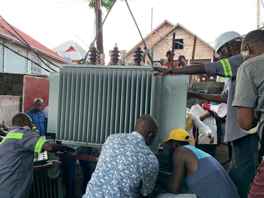 Kinshasa : Le quartier CPA Mushie de la commune de Monga-fula bénéficie d’un transformateur après près 3 mois d’obscurité
