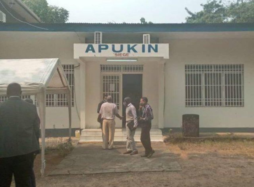ESU : L’APUKIN exclut définitivement le professeur Kitombole et annonce une grève dans les prochains jours